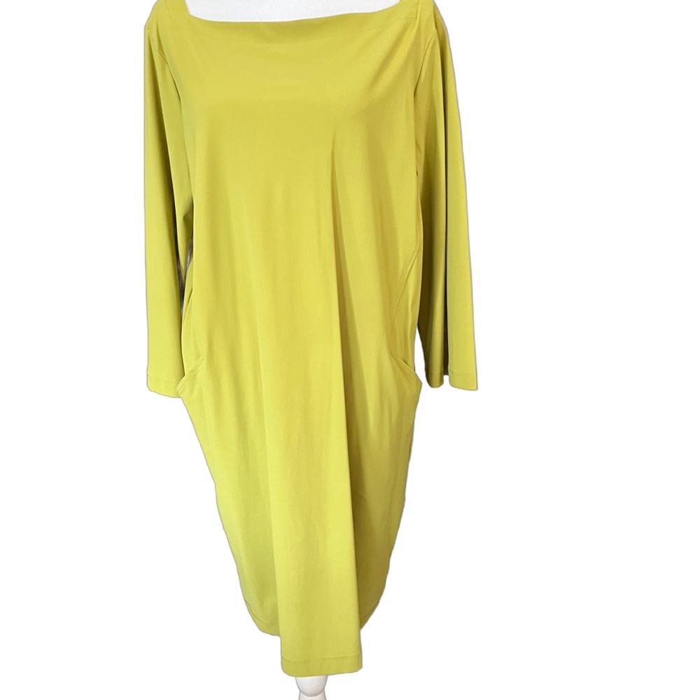 Porto’s Women's Lime Green Three Quarter Sleeve Shift Dress